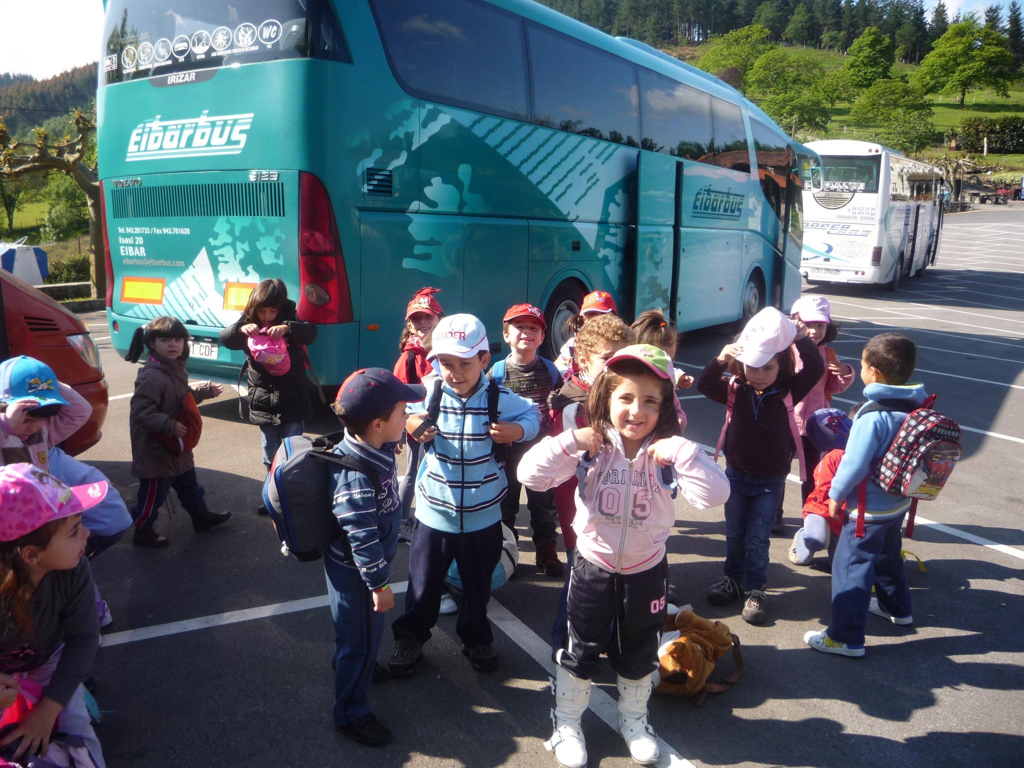3, 4 y 5 años a Basondo de excursión